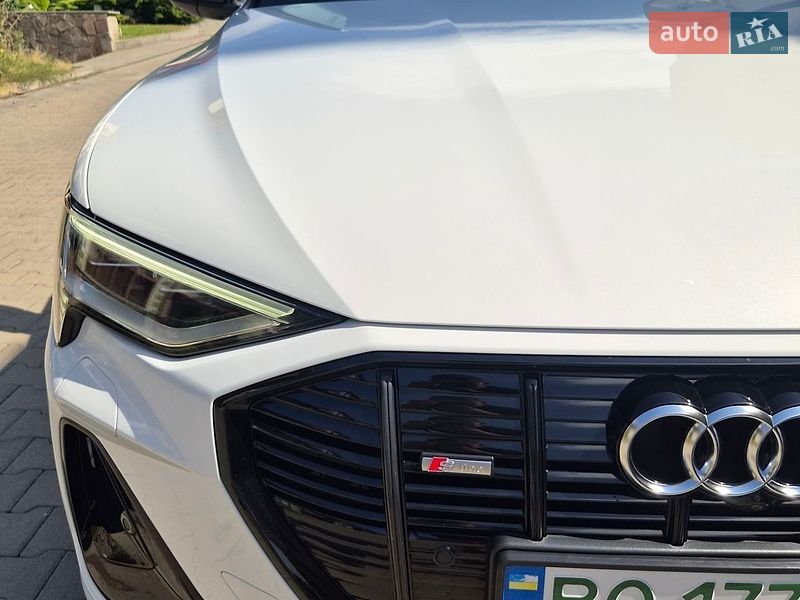Внедорожник / Кроссовер Audi e-tron 2021 в Черновцах