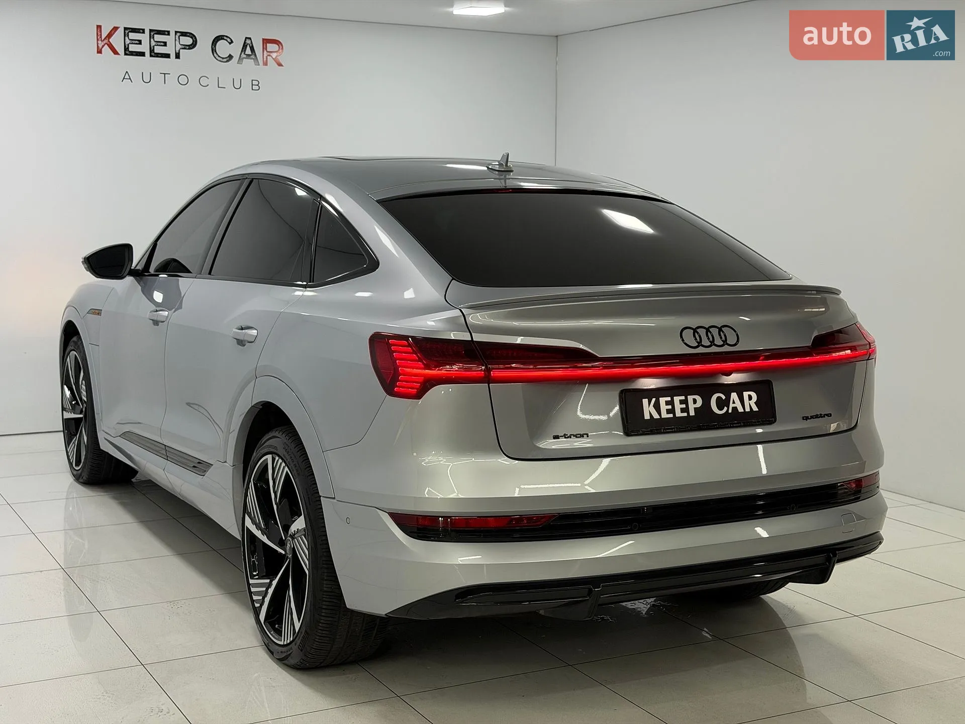 2022 Audi e-tron - мініатюра 21