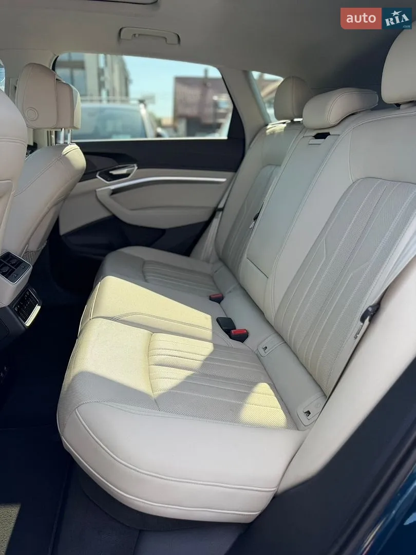2019 Audi e-tron - мініатюра 28