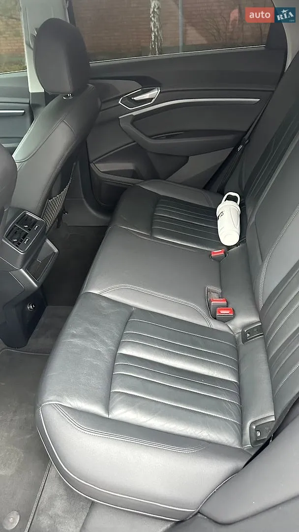 2019 Audi e-tron - мініатюра 22