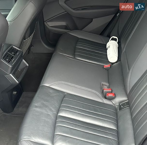 Внедорожник / Кроссовер Audi e-tron 2019 в Львове