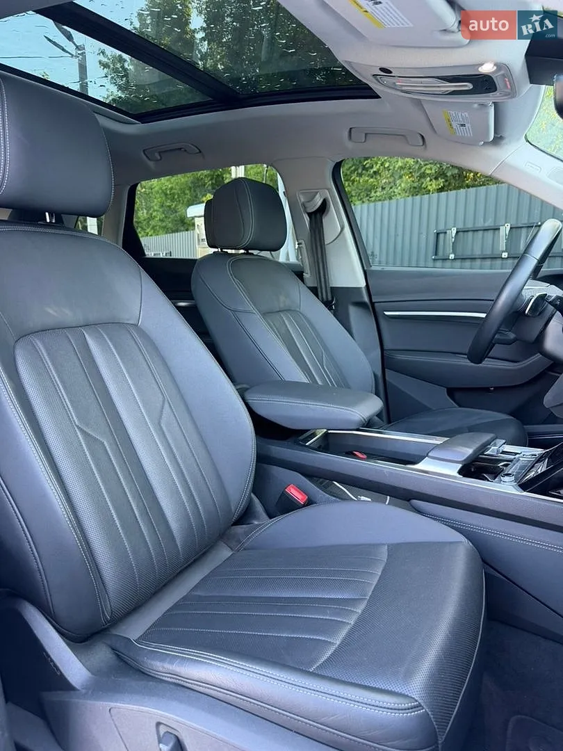 2021 Audi e-tron - мініатюра 13