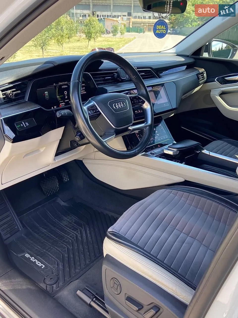 2023 Audi e-tron - мініатюра 24