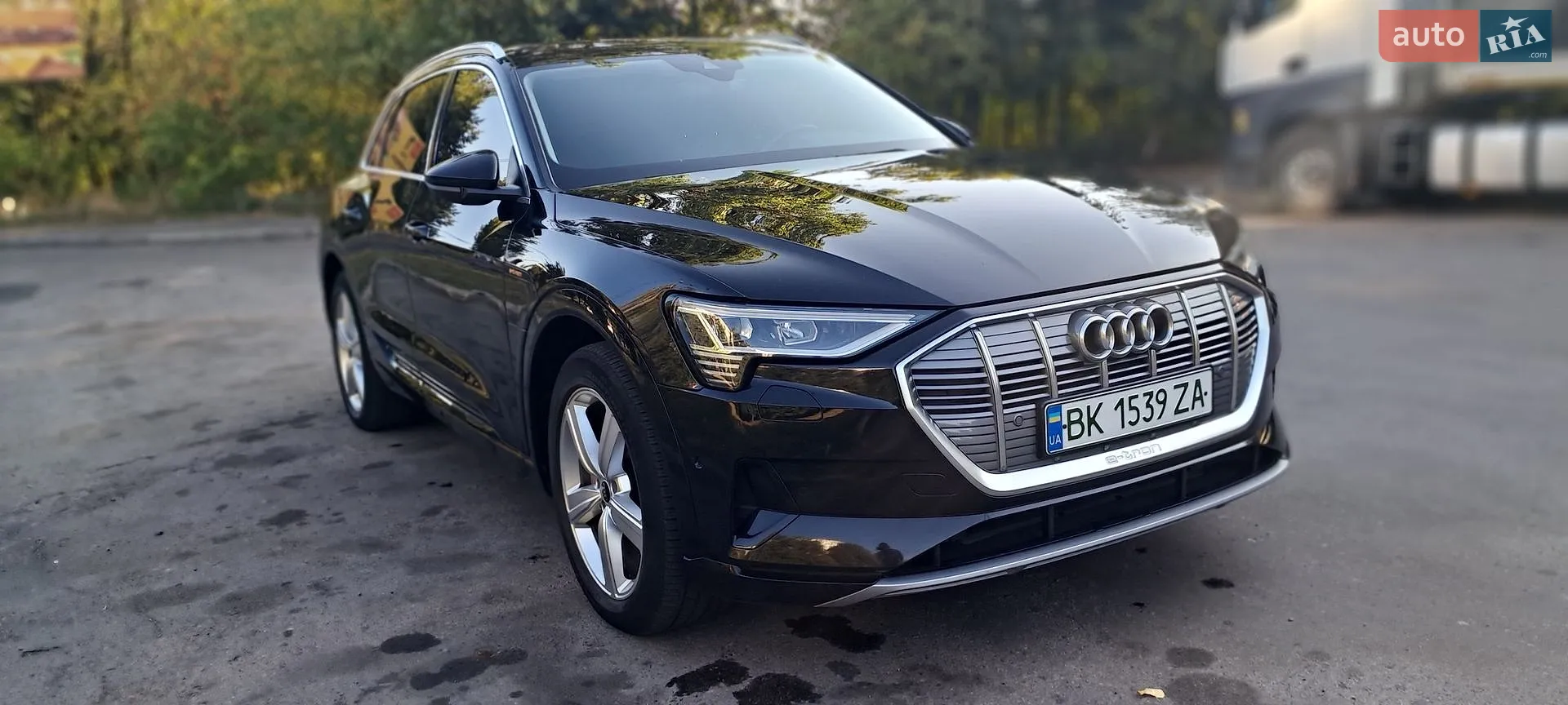 2020 Audi e-tron - фото 1