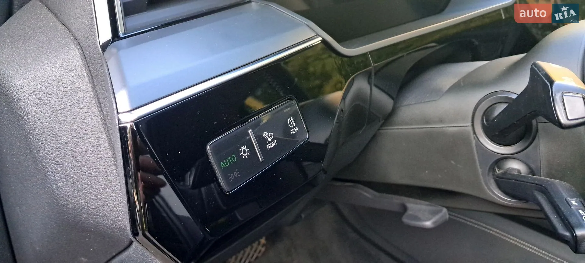 2020 Audi e-tron - мініатюра 21