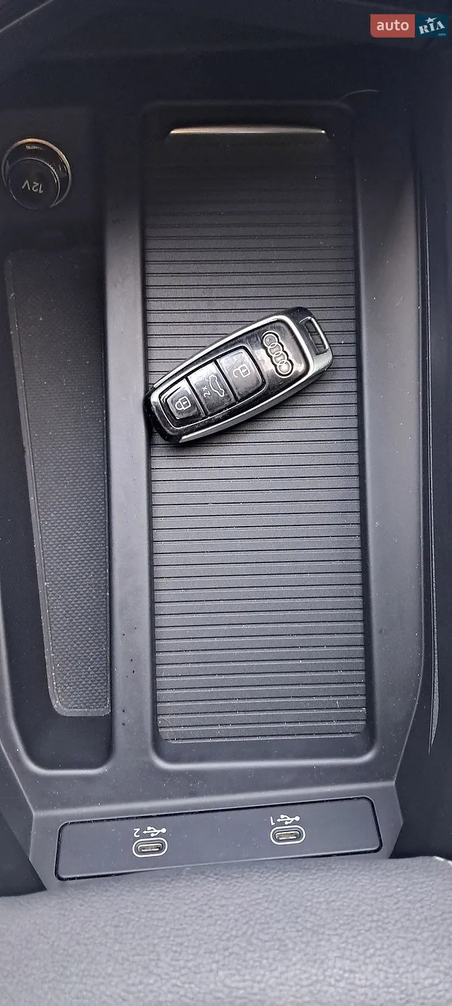 2020 Audi e-tron - мініатюра 39