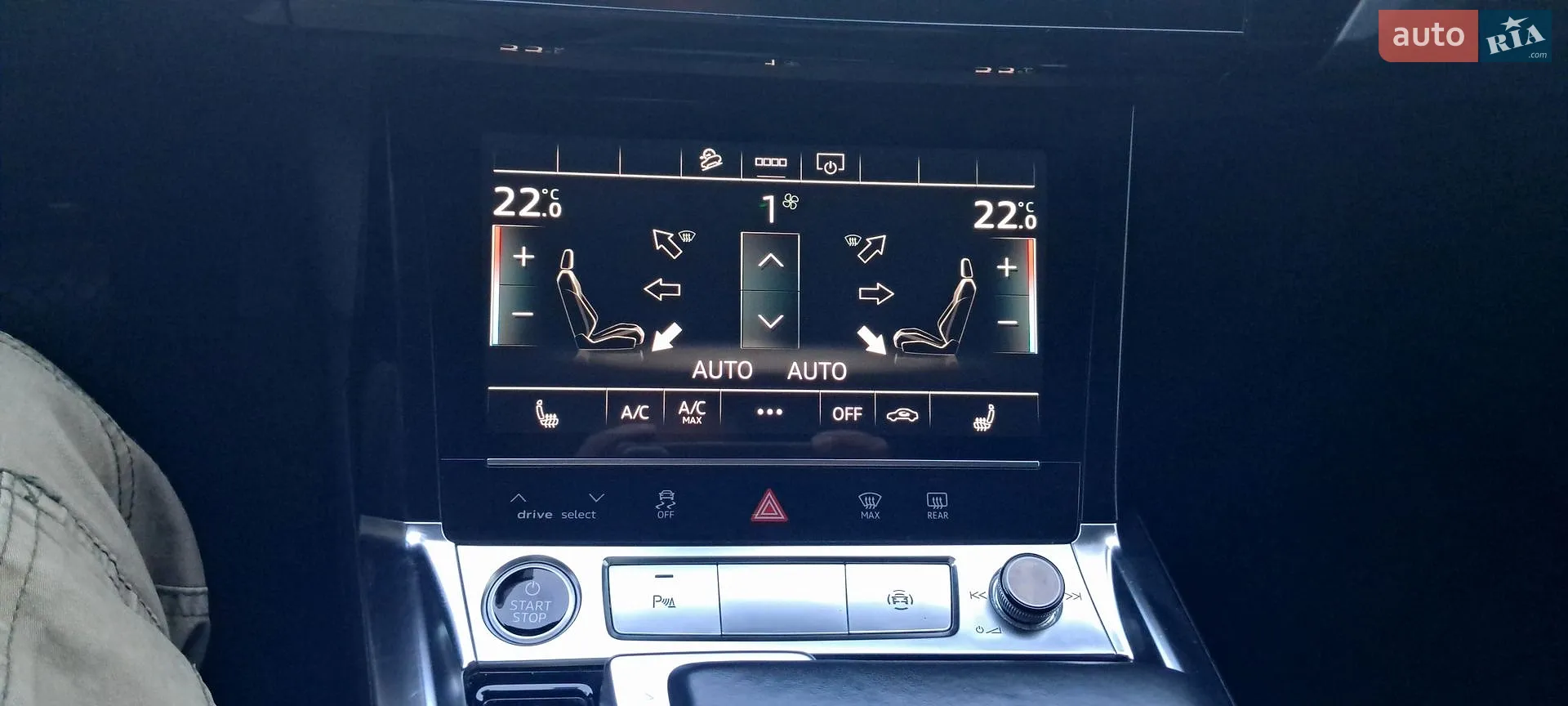 2020 Audi e-tron - мініатюра 43