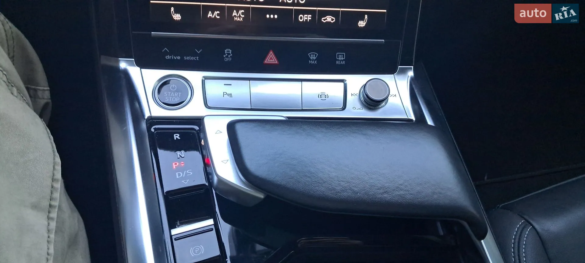 2020 Audi e-tron - мініатюра 44