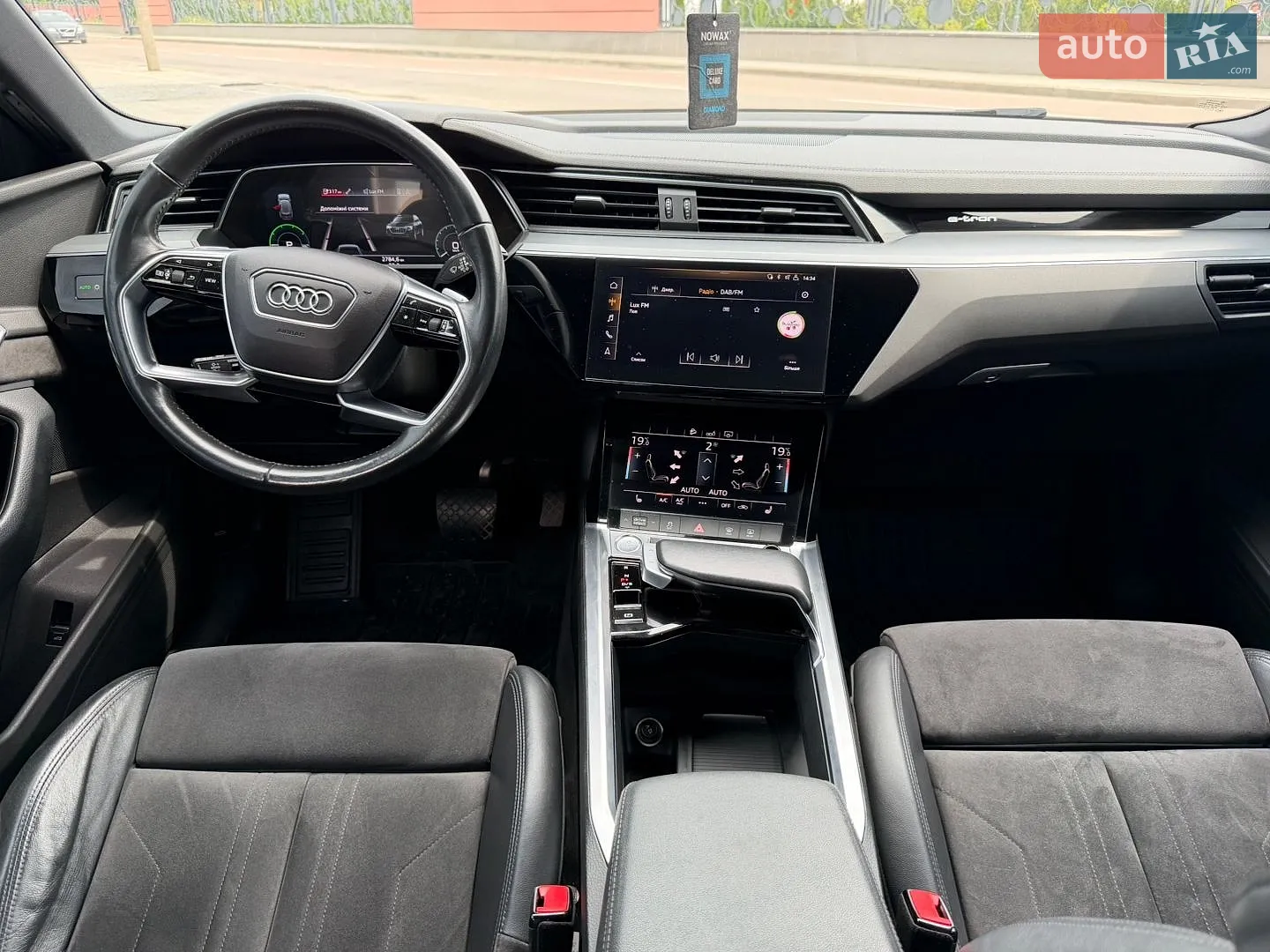 2019 Audi e-tron - мініатюра 19