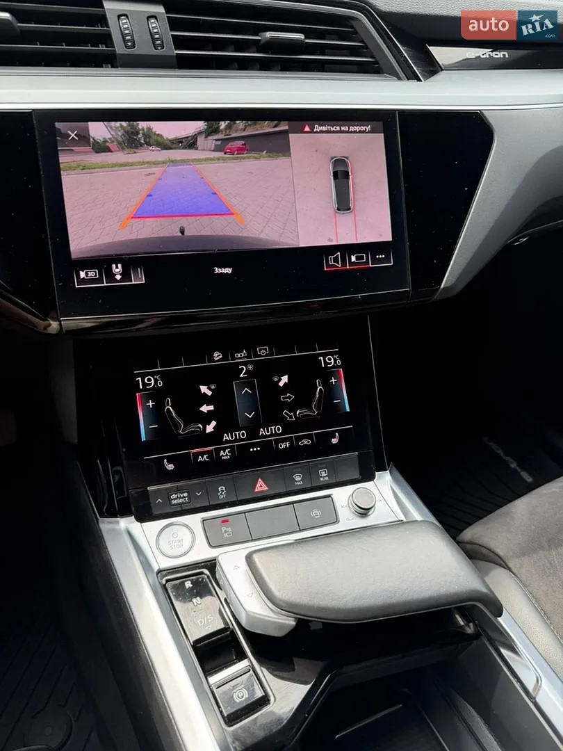 2019 Audi e-tron - мініатюра 24