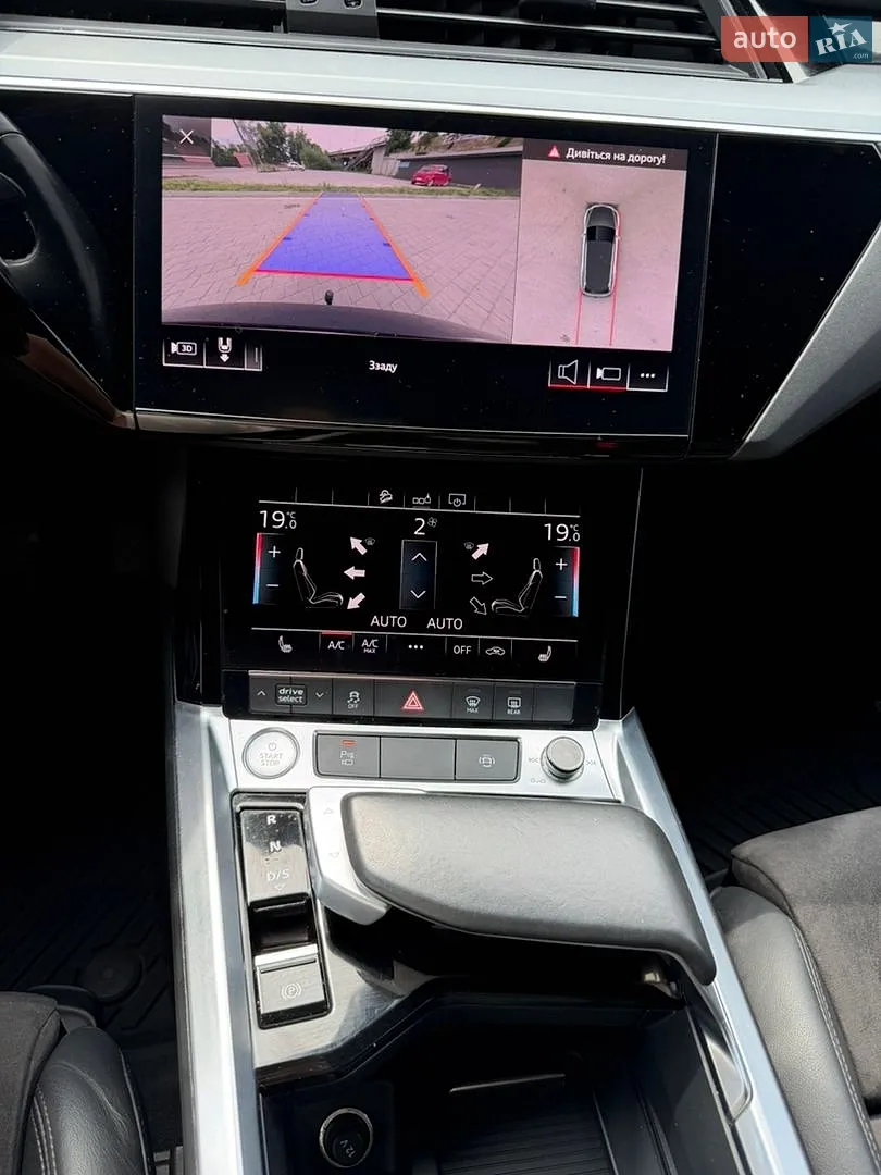 2019 Audi e-tron - мініатюра 25