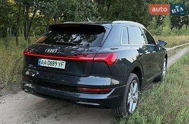 Позашляховик / Кросовер Audi e-tron 2019 в Києві