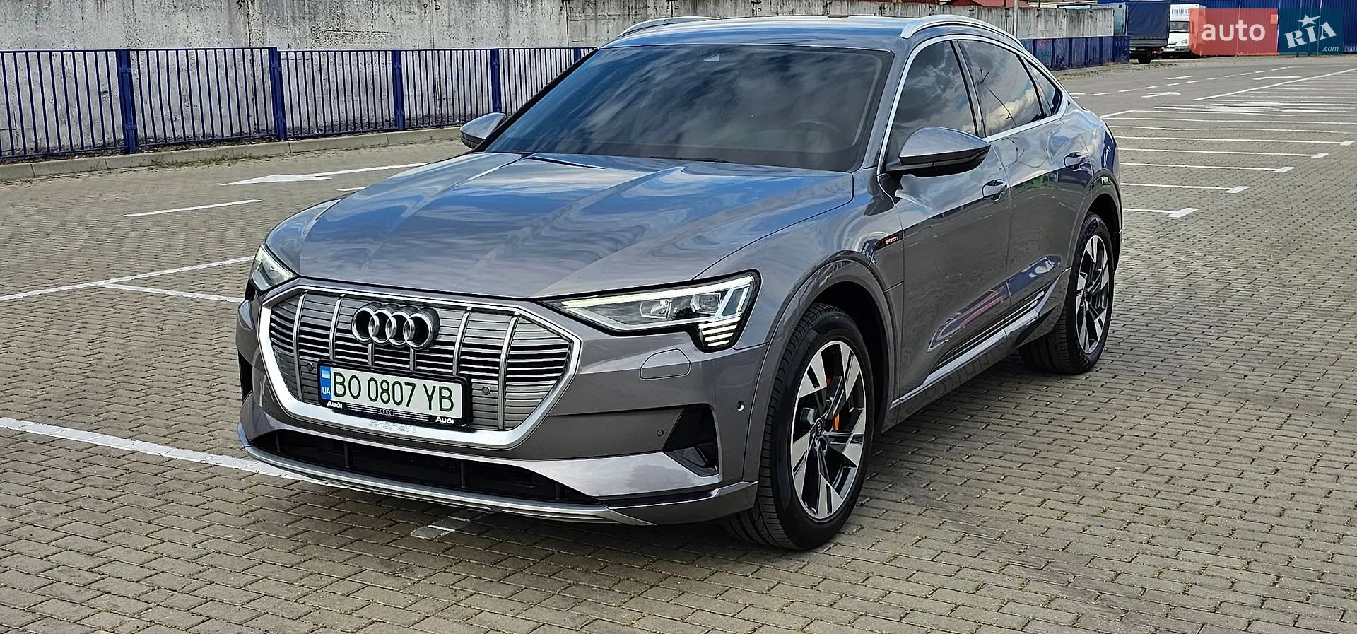2020 Audi e-tron - мініатюра 16