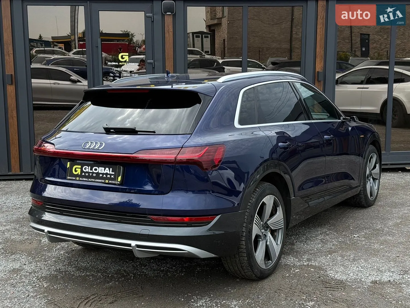 2020 Audi e-tron - мініатюра 33