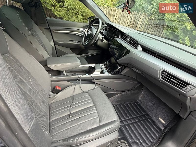 Внедорожник / Кроссовер Audi e-tron 2020 в Львове фото 12 Внедорожник / Кроссовер Audi e-tron 2020 в Львове
