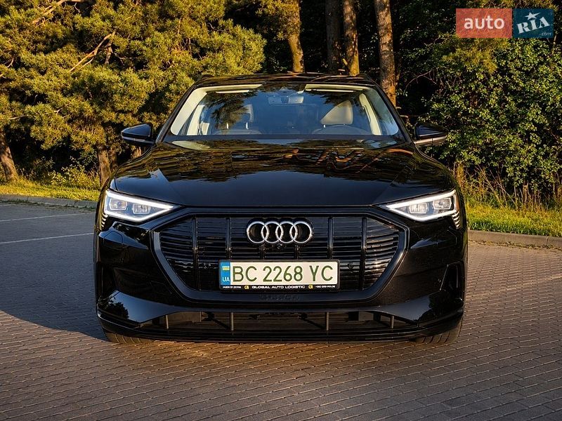 Audi e-tron 2021