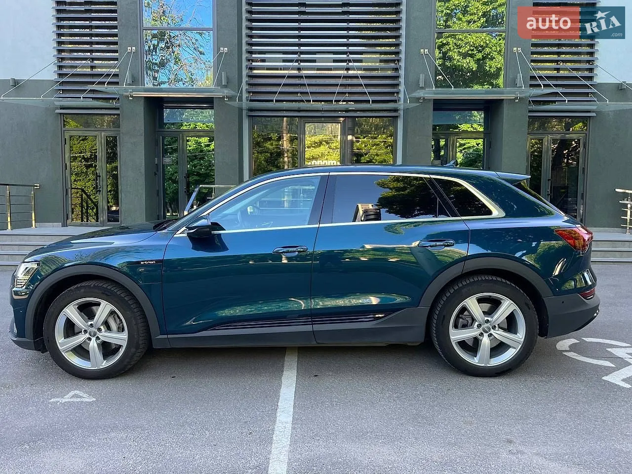 2019 Audi e-tron - мініатюра 9