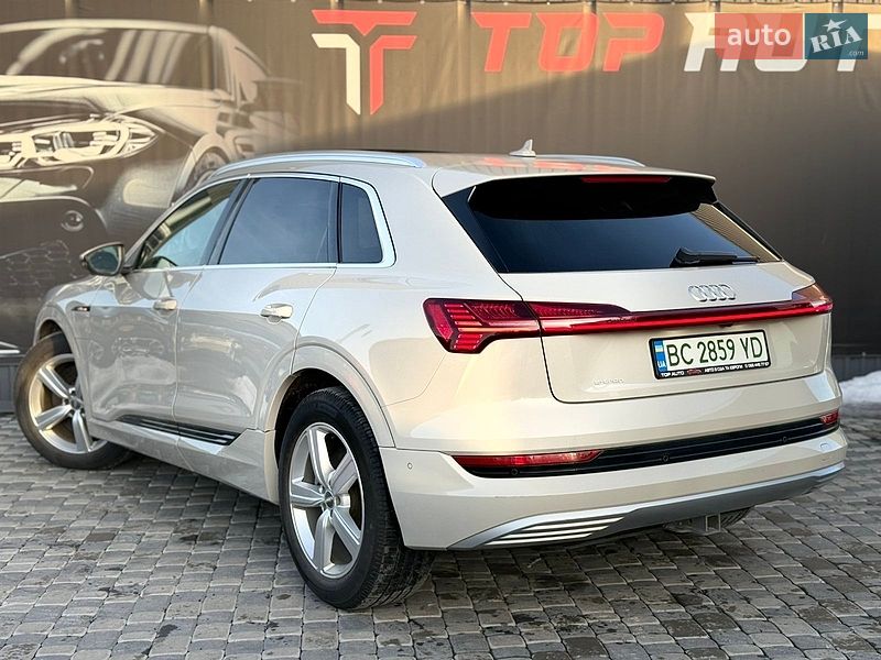 Внедорожник / Кроссовер Audi e-tron 2019 в Львове