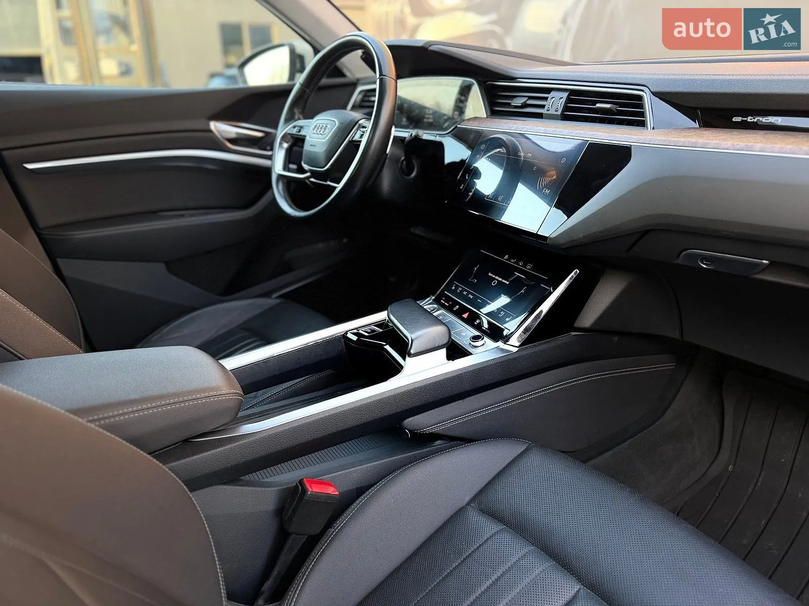 2019 Audi e-tron - мініатюра 34