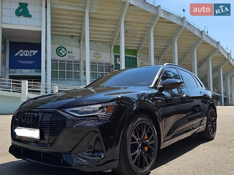 Audi e-tron 2021