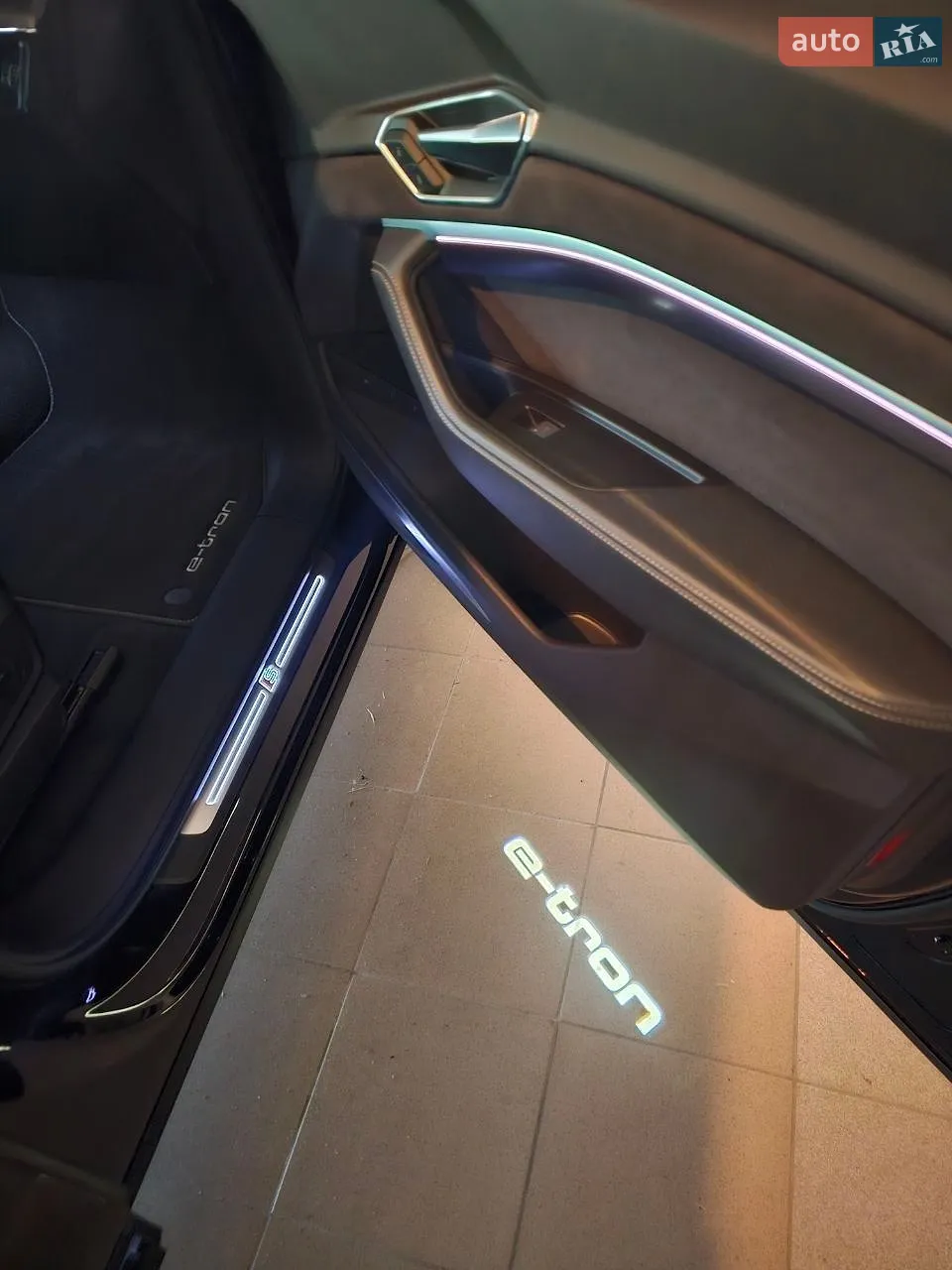 2021 Audi e-tron - мініатюра 15