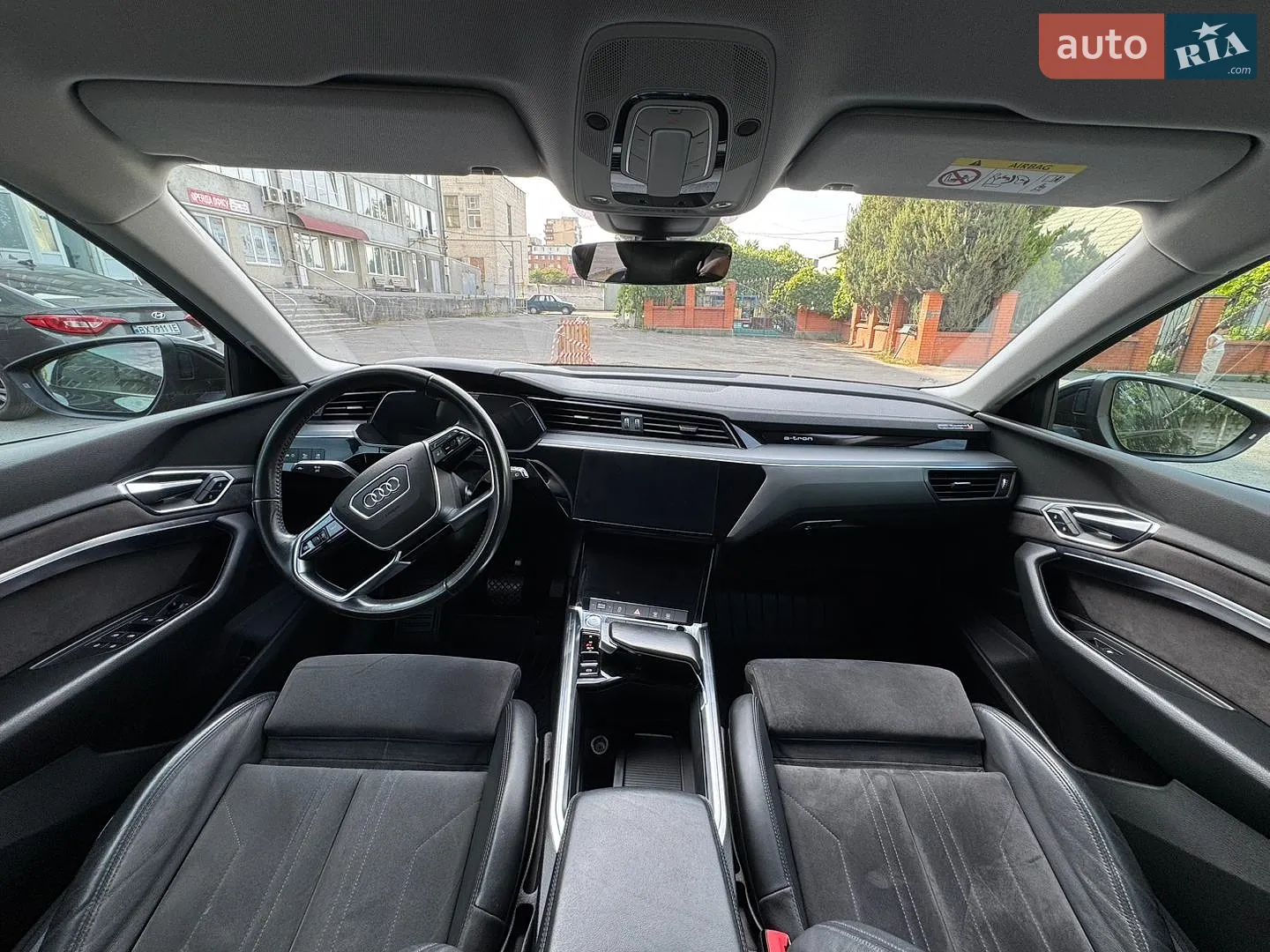 2019 Audi e-tron - мініатюра 29