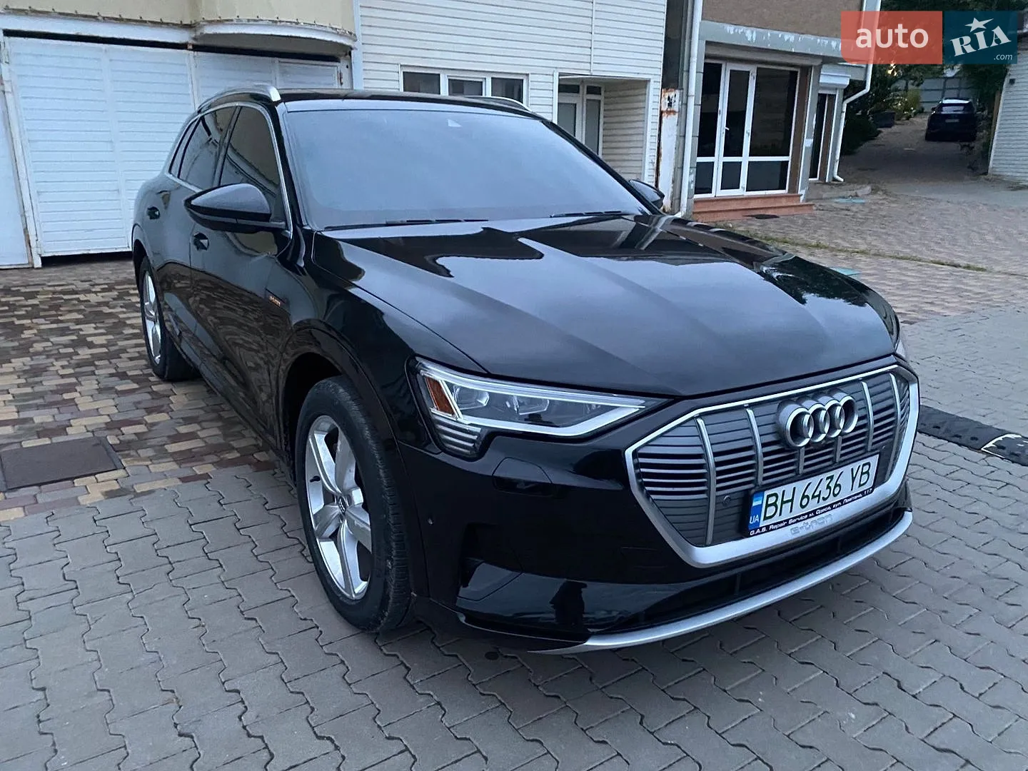 2019 Audi e-tron - фото 1