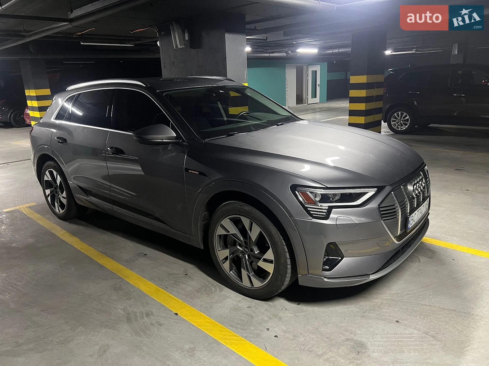 2021 Audi e-tron - фото 1