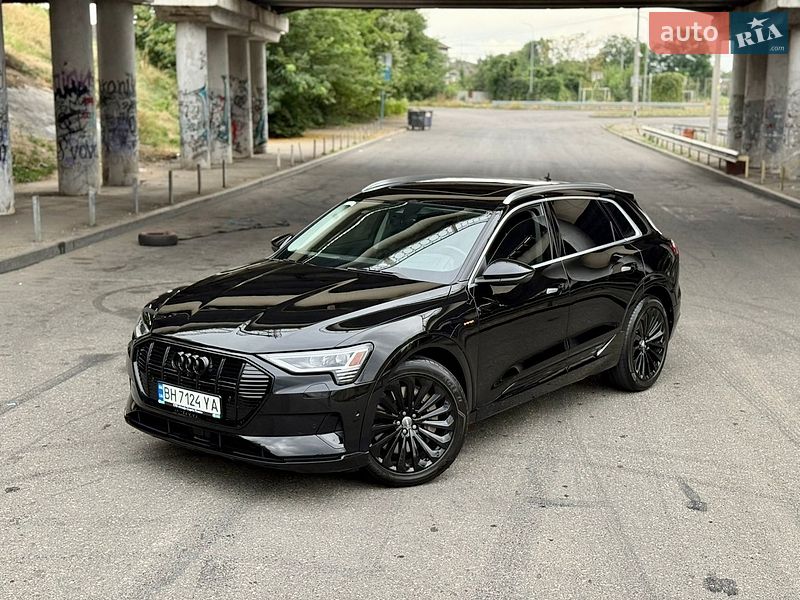Внедорожник / Кроссовер Audi e-tron 2019 в Одессе