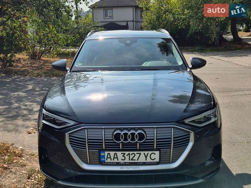 Audi e-tron 2019