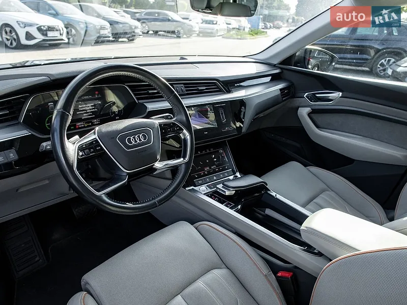 Audi e-tron