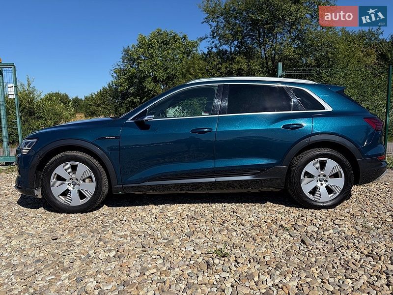 Внедорожник / Кроссовер Audi e-tron 2020 в Львове фото 16 Внедорожник / Кроссовер Audi e-tron 2020 в Львове