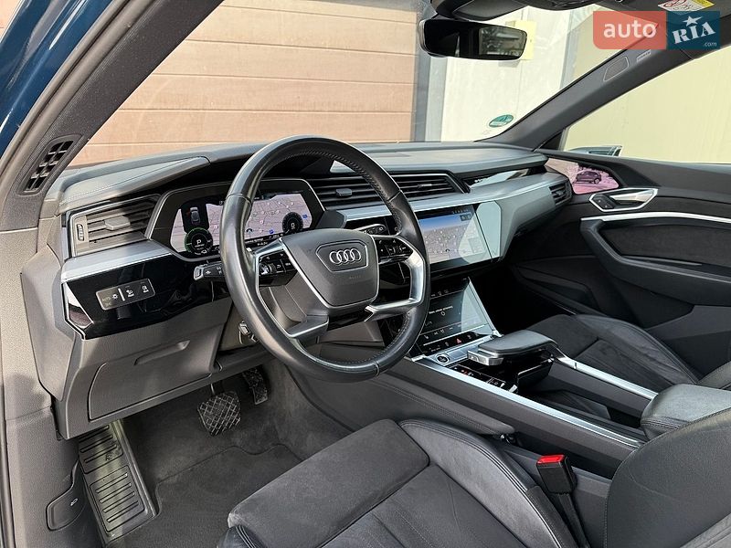Внедорожник / Кроссовер Audi e-tron 2020 в Львове фото 36 Внедорожник / Кроссовер Audi e-tron 2020 в Львове