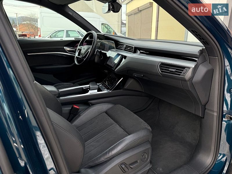 Внедорожник / Кроссовер Audi e-tron 2020 в Львове фото 113 Внедорожник / Кроссовер Audi e-tron 2020 в Львове