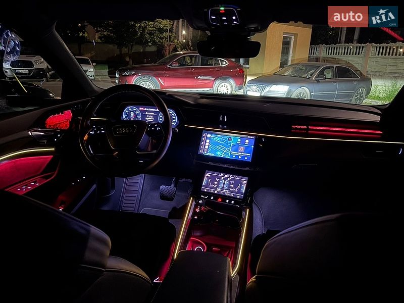 Позашляховик / Кросовер Audi e-tron 2020 в Києві