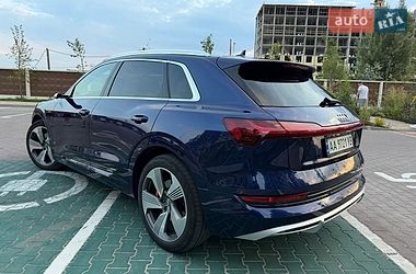 Внедорожник / Кроссовер Audi e-tron 2020 в Киеве