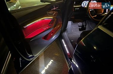 Внедорожник / Кроссовер Audi e-tron 2020 в Киеве