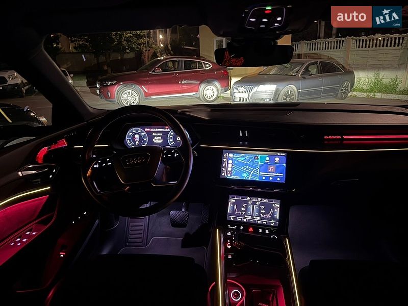 Внедорожник / Кроссовер Audi e-tron 2020 в Киеве