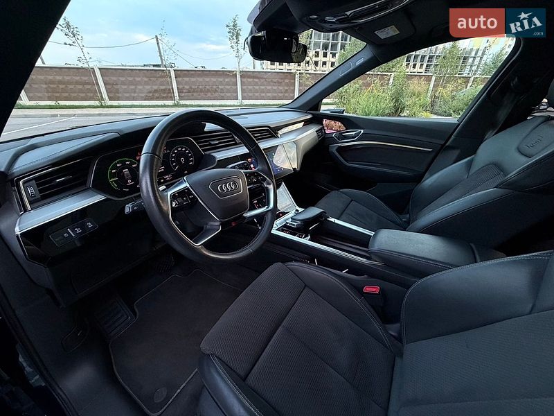 Позашляховик / Кросовер Audi e-tron 2020 в Києві