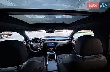 Внедорожник / Кроссовер Audi e-tron 2020 в Киеве