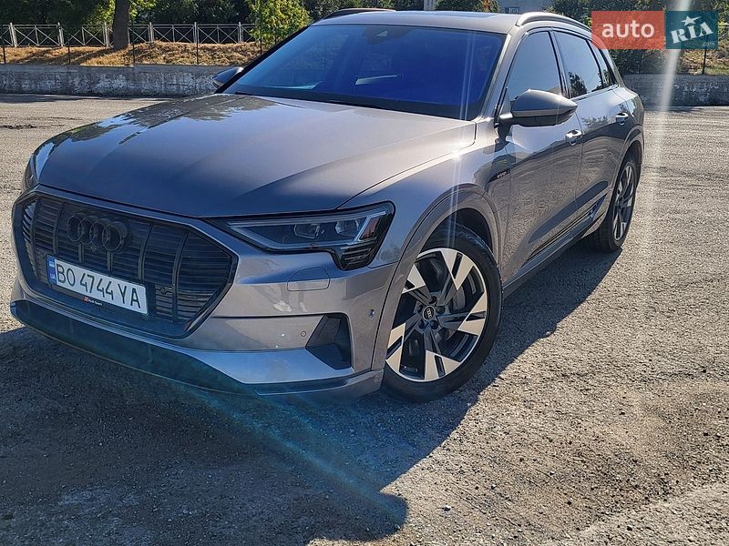 Внедорожник / Кроссовер Audi e-tron 2020 в Тернополе