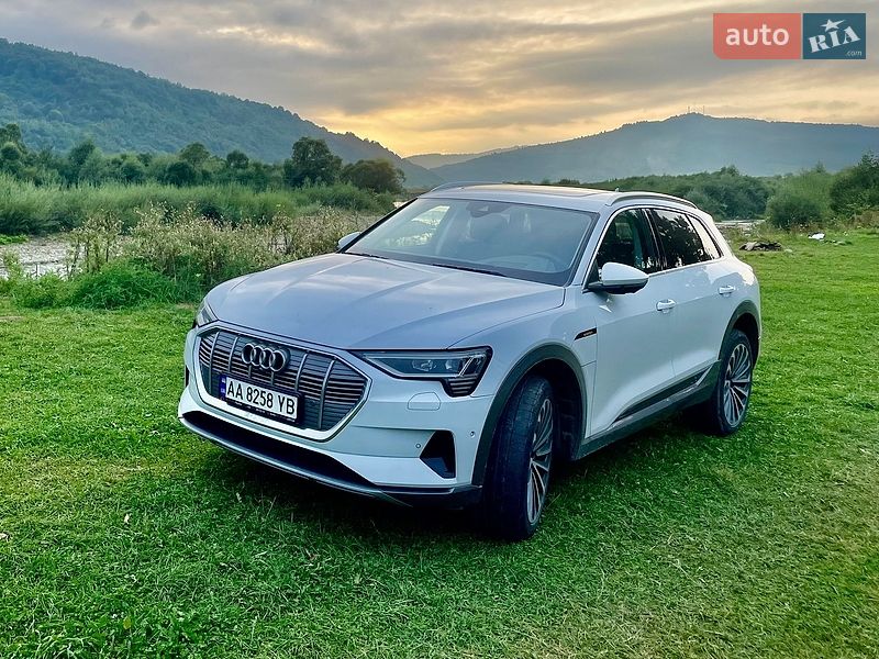 Audi e-tron 2019