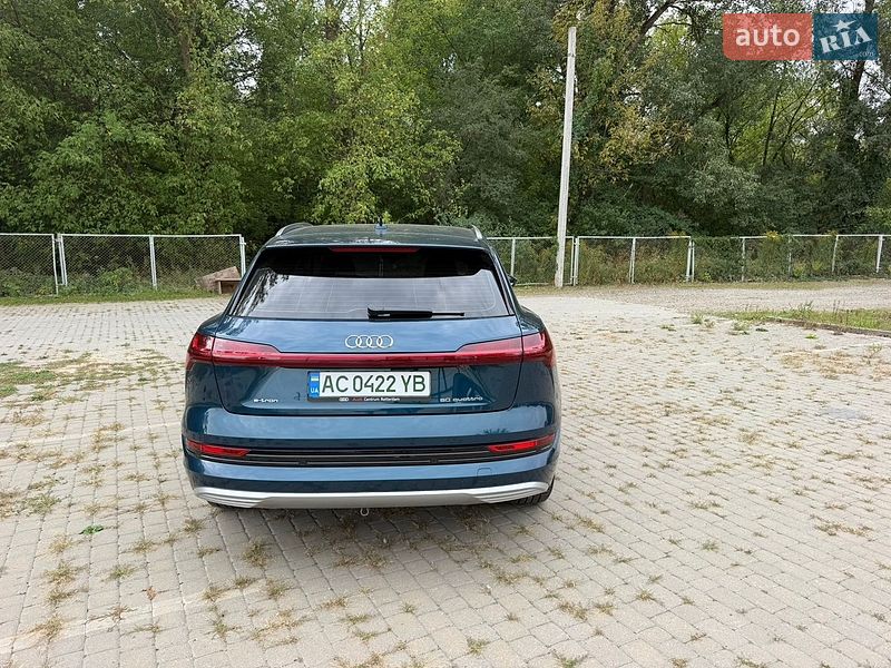 Внедорожник / Кроссовер Audi e-tron 2019 в Черновцах