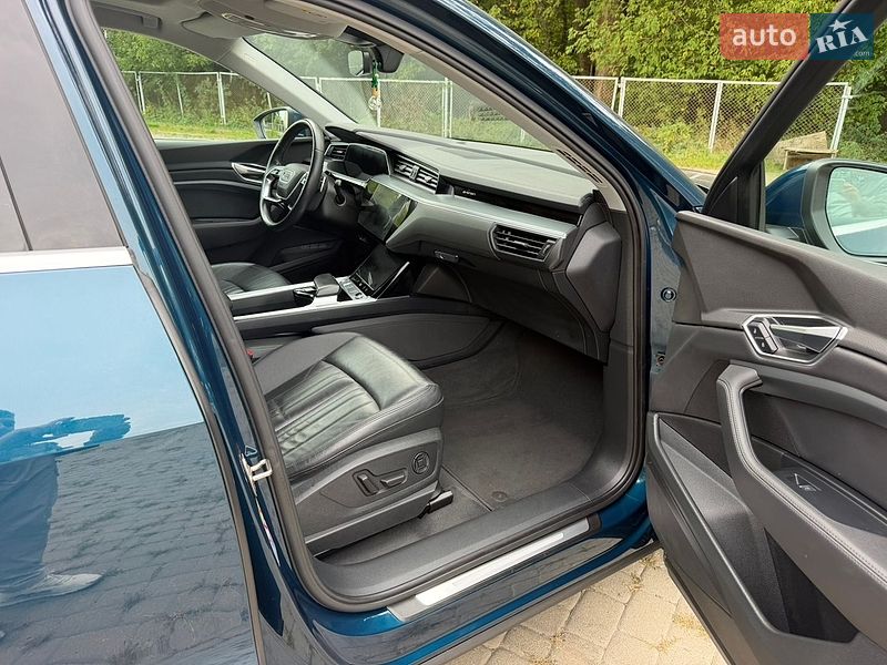 Внедорожник / Кроссовер Audi e-tron 2019 в Черновцах