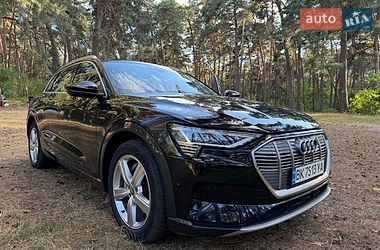 Внедорожник / Кроссовер Audi e-tron 2019 в Ровно