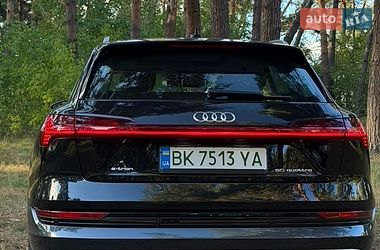 Позашляховик / Кросовер Audi e-tron 2019 в Рівному