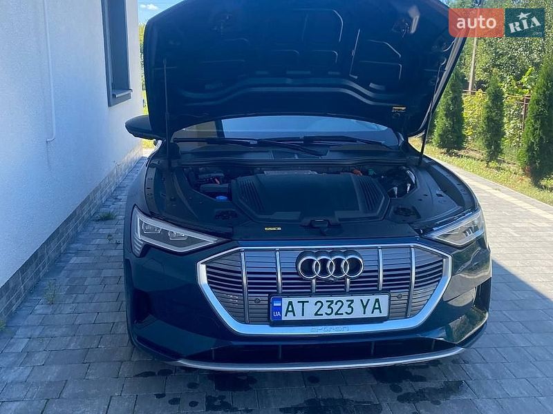 Позашляховик / Кросовер Audi e-tron 2020 в Коломиї
