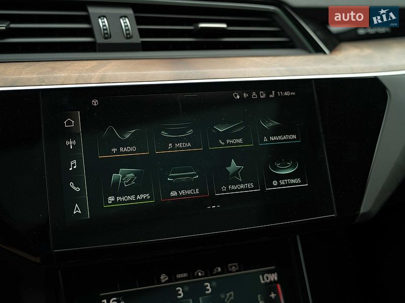 Внедорожник / Кроссовер Audi e-tron 2022 в Черновцах