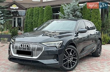 Позашляховик / Кросовер Audi e-tron 2019 в Тернополі