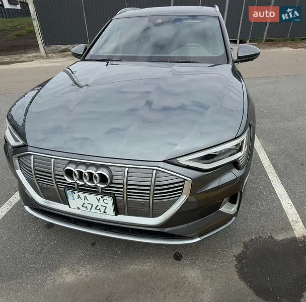 Audi e-tron 2019